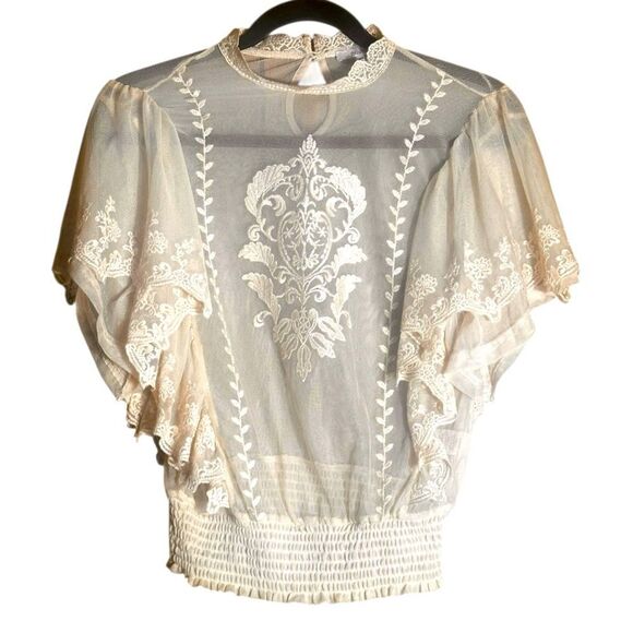 Blashe White / Cream Lace Top Size Small 📦 - Picture 1 of 7